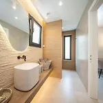 Agrilia Luxury Trapezaki