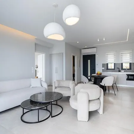 Agrilia Luxury Trapezaki Villa *