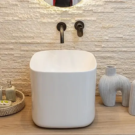 Agrilia Luxury Trapezaki *