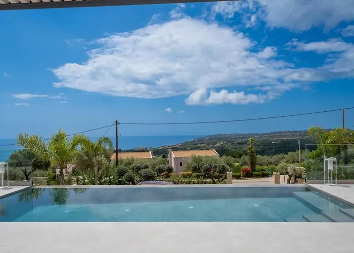Agrilia Luxury Trapezaki