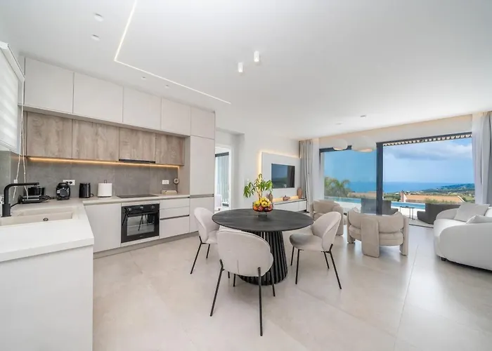 Agrilia Luxury Trapezaki