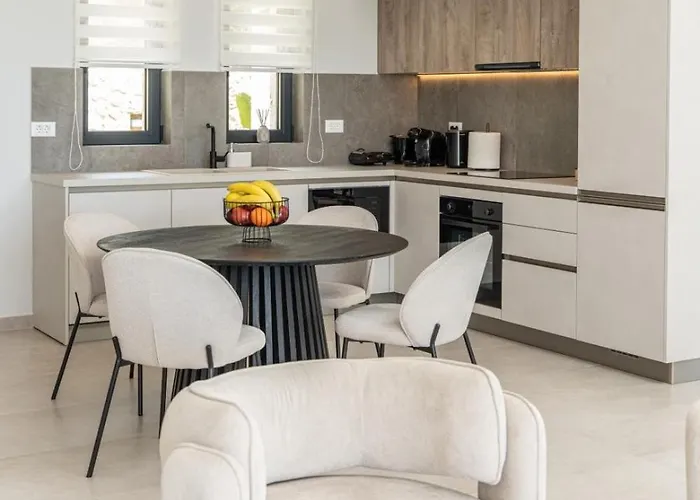 Agrilia Luxury Trapezaki Трапезаки