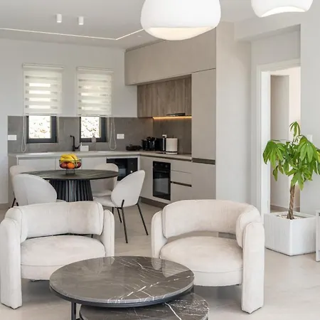 Agrilia Luxury Trapezaki *